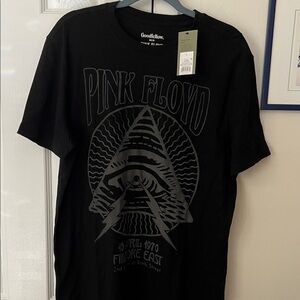 Goodfellow & Co Black Pink Floyd Tee